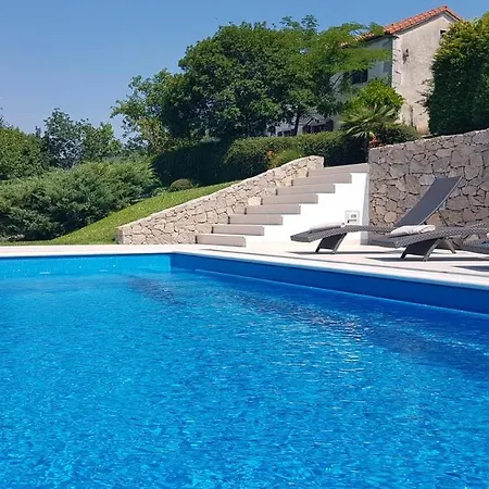Дом отдыха Family Friendly House With A Swimming Pool Rim, Istria - Sredisnja Istra - 7070 Roc